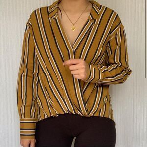 Zara High Low Striped Top Blouse Size XS Extra Small V-neck Excellent Condition